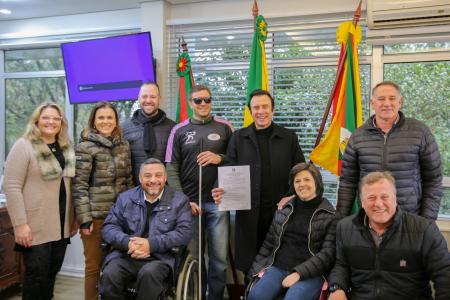 Prefeitura de Farroupilha assina Termo de Adesão ao Sistema Estadual do Selo de Acessibilidade