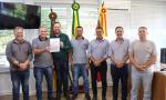 Prefeitura assina termo de cooperação para pavimentação asfáltica na localidade de Mundo Novo