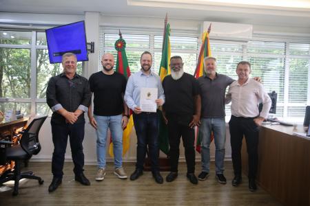 Assinado termo de cooperação para asfaltamento na FR-112 em Desvio Blauth