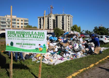 Prefeitura de Farroupilha promoveu ação de conscientização sobre separação correta de resíduos