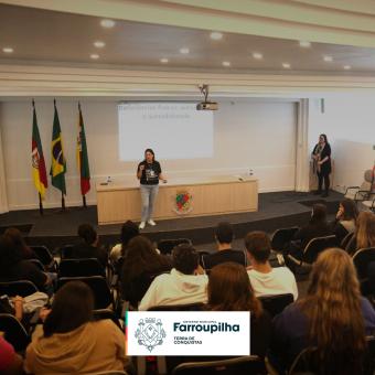 Formação para Profissionais de Apoio de Educação Especial é realizada em parceria com o IFRS