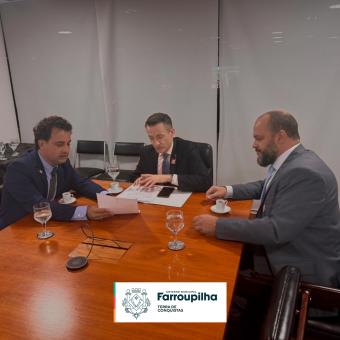 Comitiva de Farroupilha cumpre agenda em Ministérios e no Congresso Federal em Brasília Comitiva de Farroupilha cumpre agenda em Ministérios e no Congresso Federal em Brasília